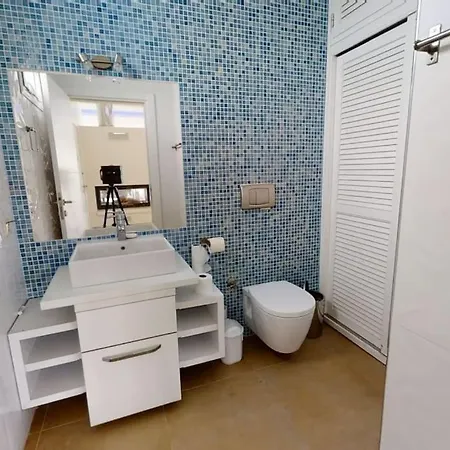 5bed 25m Pool, Garden, Alacati, Saison/month * Çeşme